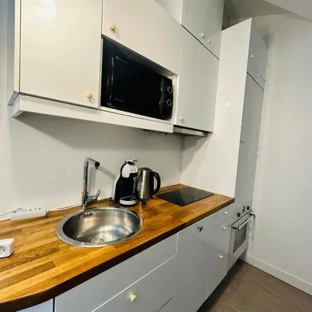 Spacieuses Flats Montaigne Champs Elysee Appartamento Parigi